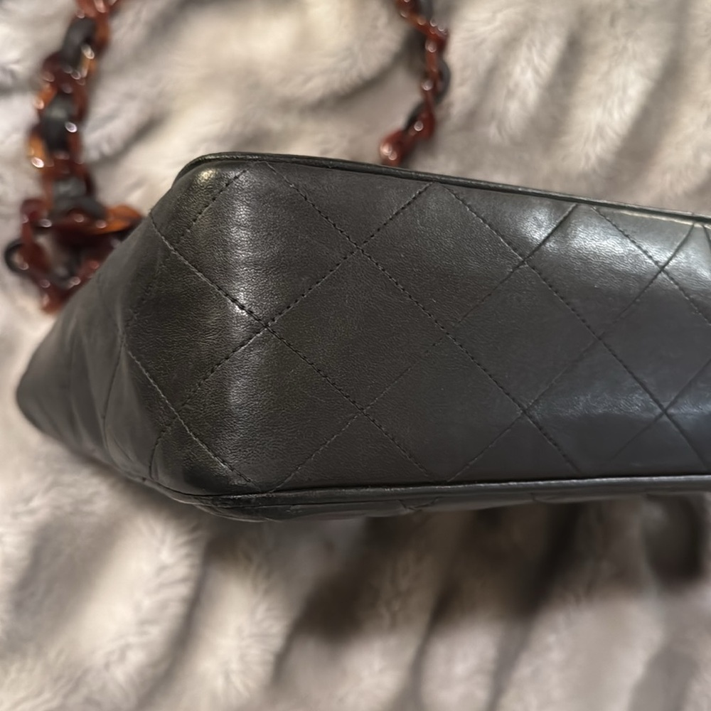 SOLD Chanel Tortoiseshell Lambskin Maxi Flap Bag - Picture 7 of 17